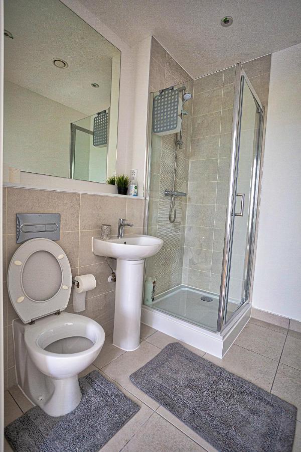 Gillingham One Appartement Buitenkant foto
